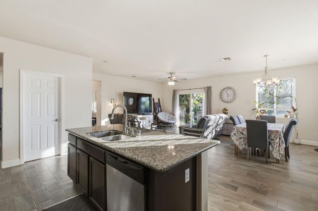 15717 W Botelho Avenue, Kerman, CA 93630