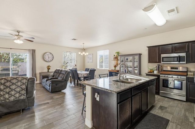 15717 W Botelho Avenue, Kerman, CA 93630