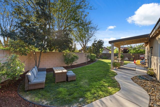 15717 W Botelho Avenue, Kerman, CA 93630
