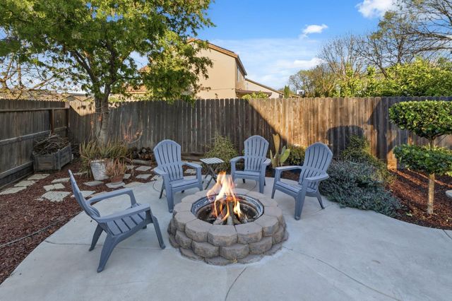 15717 W Botelho Avenue, Kerman, CA 93630