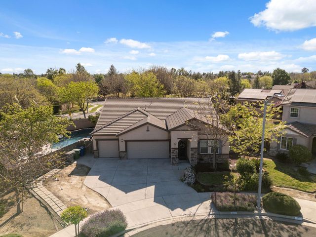 15717 W Botelho Avenue, Kerman, CA 93630