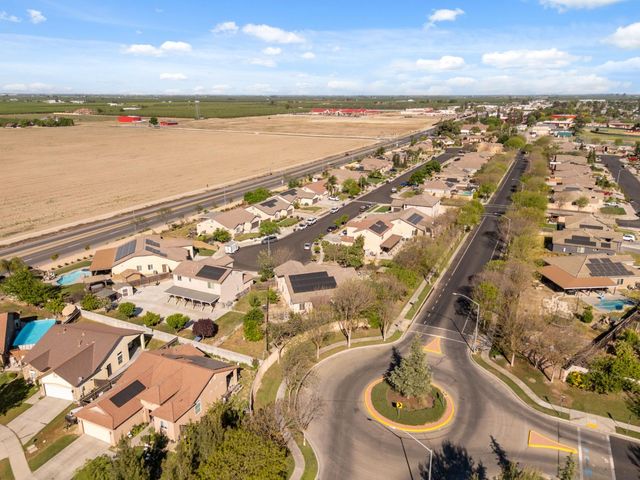 15717 W Botelho Avenue, Kerman, CA 93630