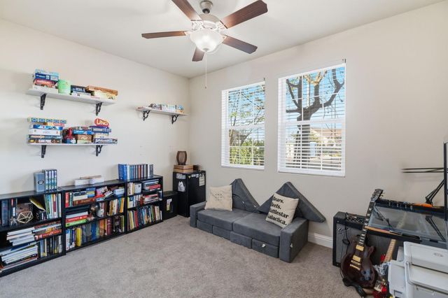 15717 W Botelho Avenue, Kerman, CA 93630