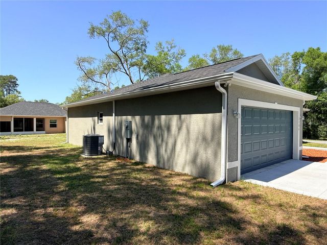 2186 W G MARTINELLI BOULEVARD, Citrus Springs, FL 34434