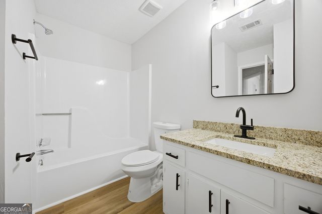 3050 Dove Chase Court, Snellville, GA 30039