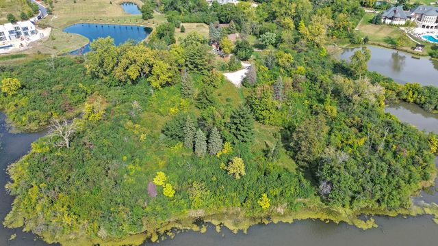 141 Breakenridge Farm Road, Oak Brook, IL 60523