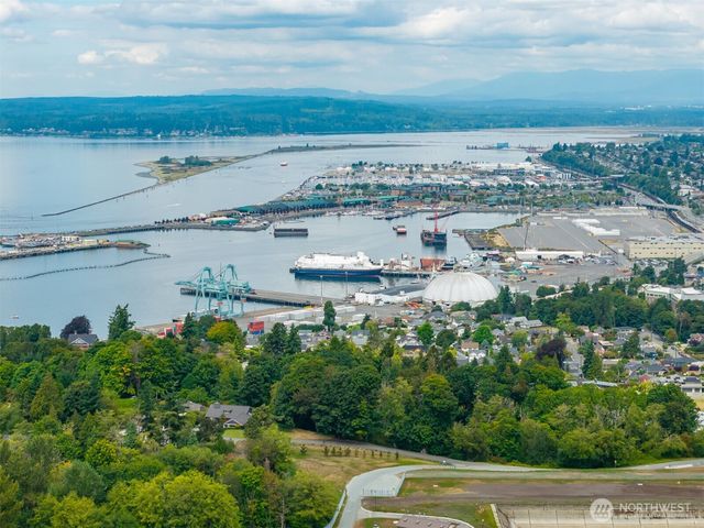 605 40th Place, Everett, WA 98201