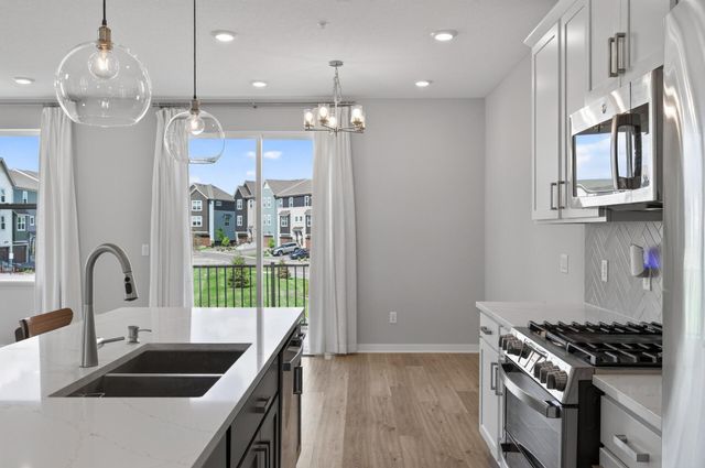 1546 Timberwood Lane, West Saint Paul, MN 55118