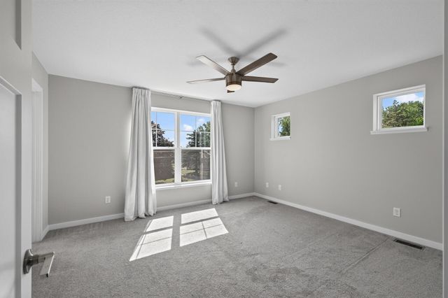 1546 Timberwood Lane, West Saint Paul, MN 55118