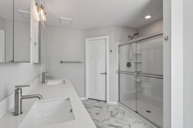1546 Timberwood Lane, West Saint Paul, MN 55118