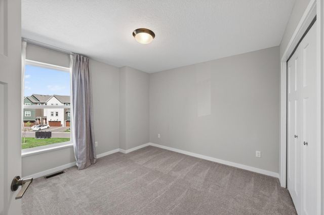 1546 Timberwood Lane, West Saint Paul, MN 55118