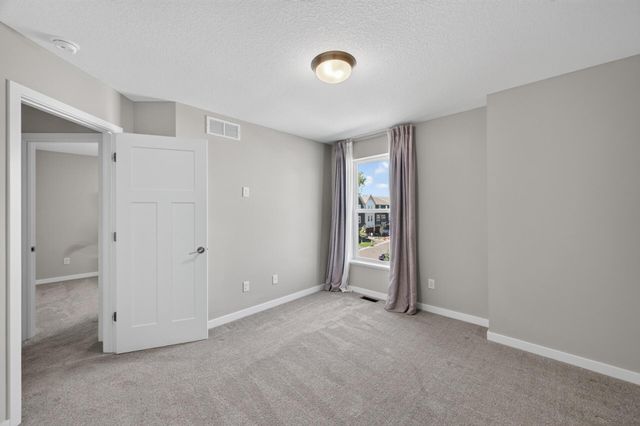 1546 Timberwood Lane, West Saint Paul, MN 55118