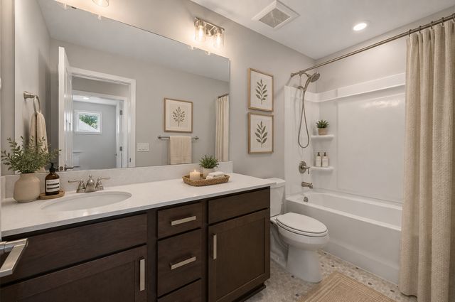 1546 Timberwood Lane, West Saint Paul, MN 55118