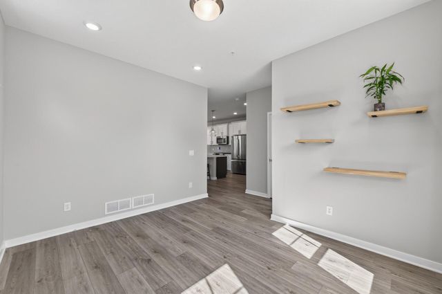 1546 Timberwood Lane, West Saint Paul, MN 55118