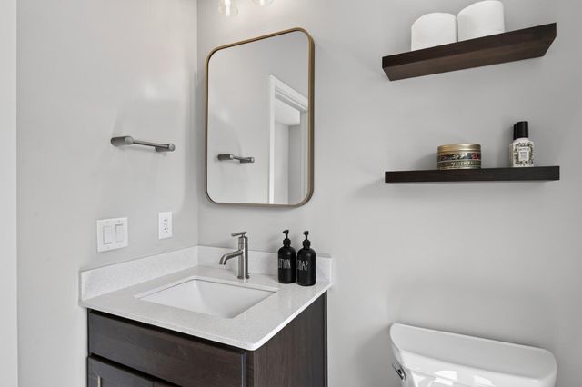 1546 Timberwood Lane, West Saint Paul, MN 55118