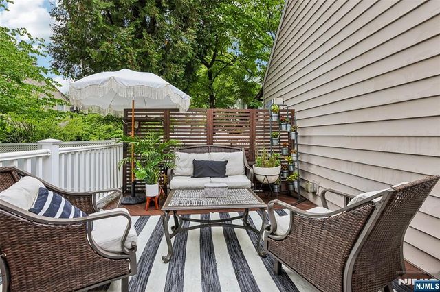 100 4th Avenue, Westwood, NJ 07675