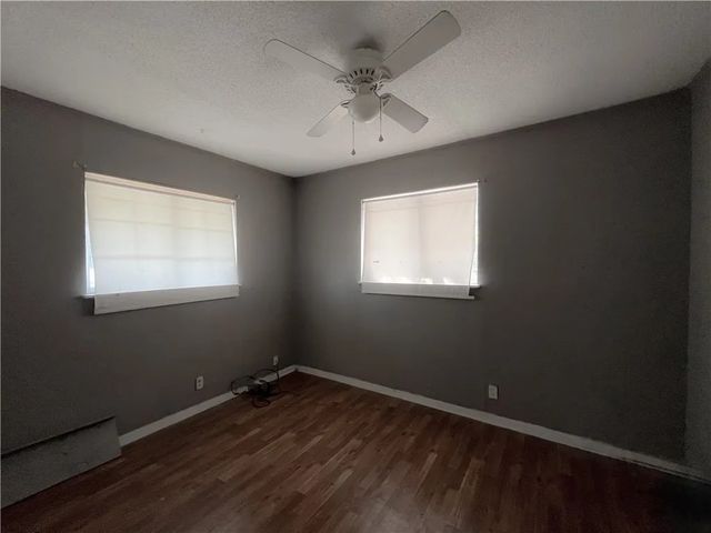 600 S Minnesota St, Beeville, TX 78102