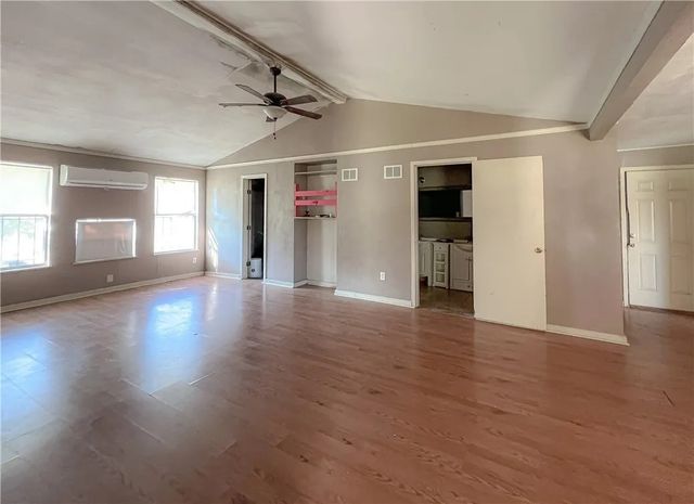 600 S Minnesota St, Beeville, TX 78102