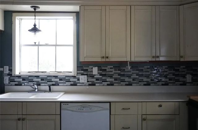 600 S Minnesota St, Beeville, TX 78102