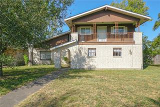 600 S Minnesota St, Beeville, TX 78102