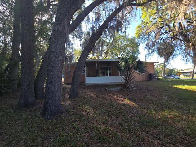 10090 N CITRUS SPRINGS BOULEVARD, Citrus Springs, FL 34434