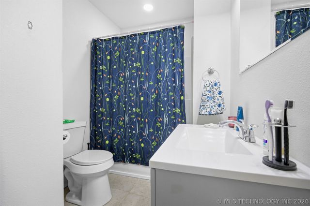 2807 E 3rd Street, Tulsa, OK 74104