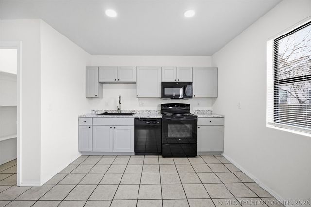 2807 E 3rd Street, Tulsa, OK 74104