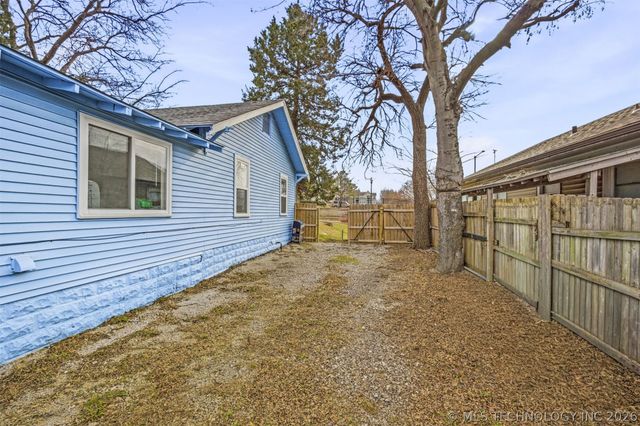 2807 E 3rd Street, Tulsa, OK 74104