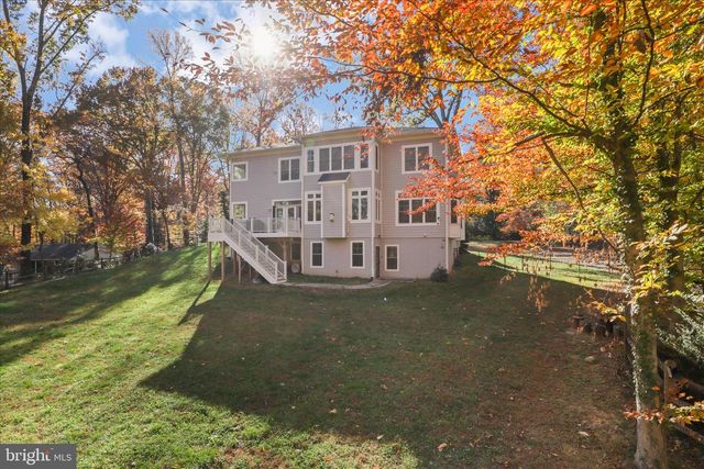 3407 BARKLEY DR, Fairfax, VA 22031