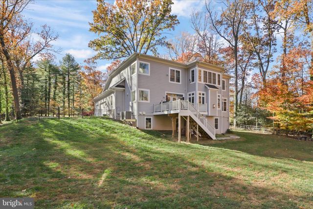 3407 BARKLEY DR, Fairfax, VA 22031