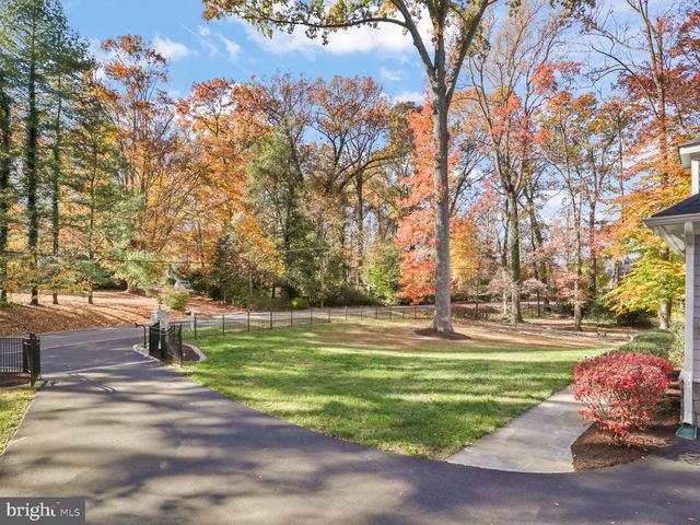 3407 BARKLEY DR, Fairfax, VA 22031