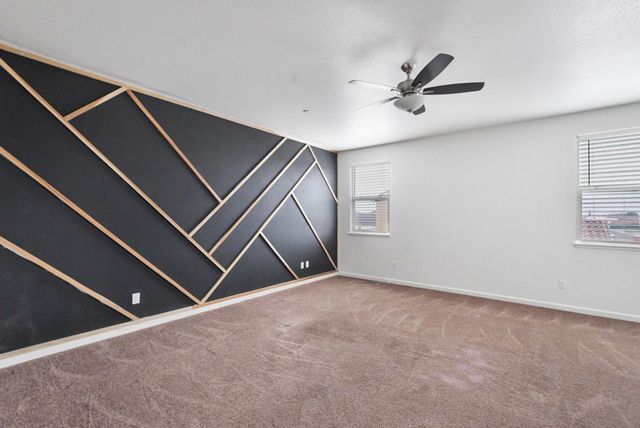 1974 Gus Villalta Dr, Los Banos, CA 93635