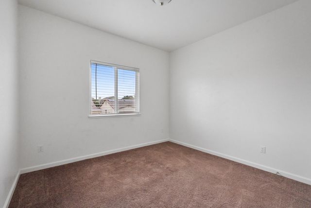 1974 Gus Villalta Dr, Los Banos, CA 93635