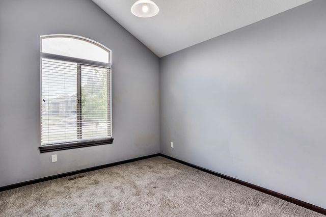 2730 N Woodridge St, Wichita, KS 67226