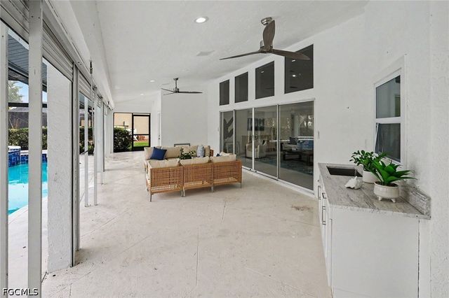 4618 Ashton CT, Naples, FL 34112