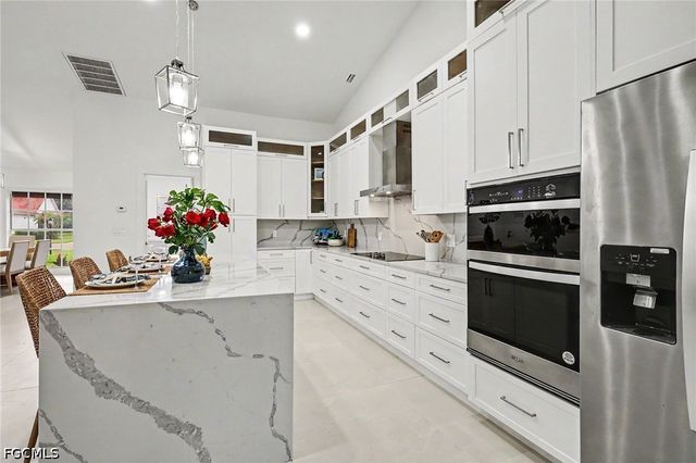 4618 Ashton CT, Naples, FL 34112