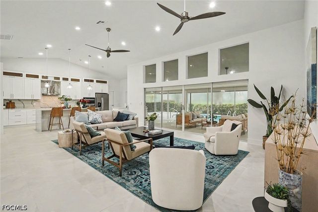 4618 Ashton CT, Naples, FL 34112