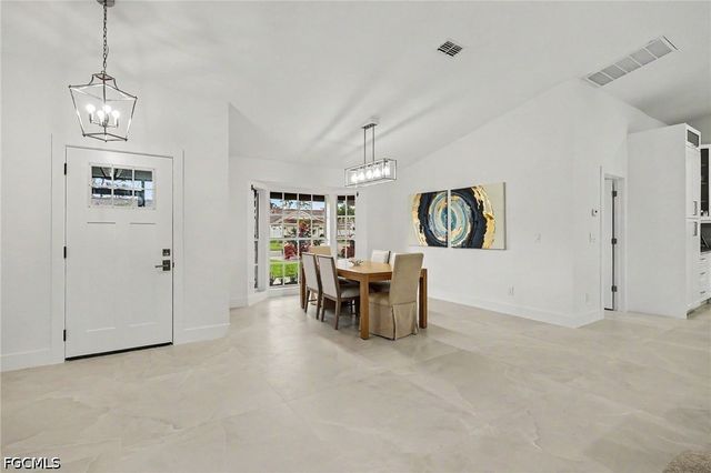 4618 Ashton CT, Naples, FL 34112