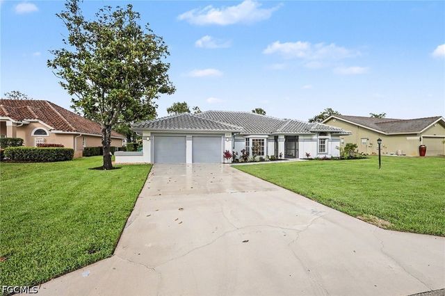 4618 Ashton CT, Naples, FL 34112