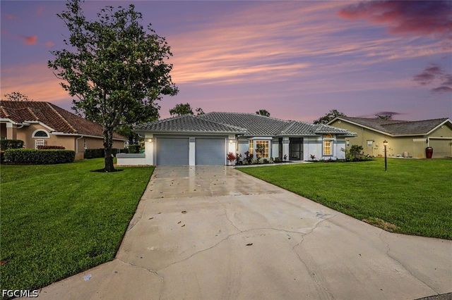 4618 Ashton CT, Naples, FL 34112