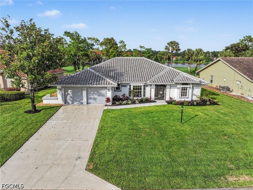 4618 Ashton CT, Naples, FL 34112