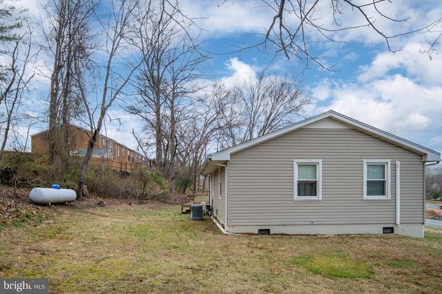 9 BELLS HILL RD, Stafford, VA 22554