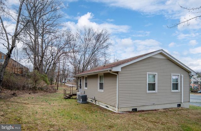 9 BELLS HILL RD, Stafford, VA 22554