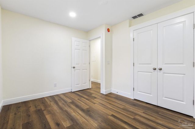 6027 Villenauve Ln, Pensacola, FL 32526