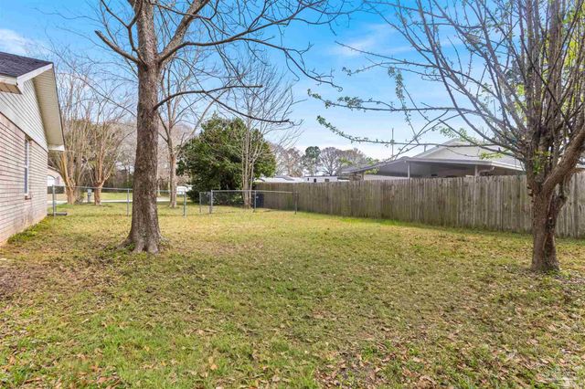 6027 Villenauve Ln, Pensacola, FL 32526