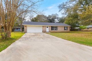 6027 Villenauve Ln, Pensacola, FL 32526