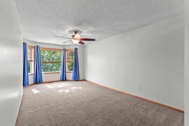 11159 Kinsley Street, Eden Prairie, MN 55344