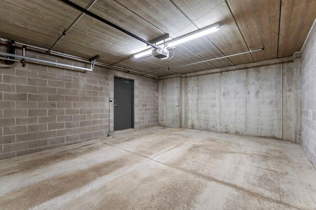 11159 Kinsley Street, Eden Prairie, MN 55344