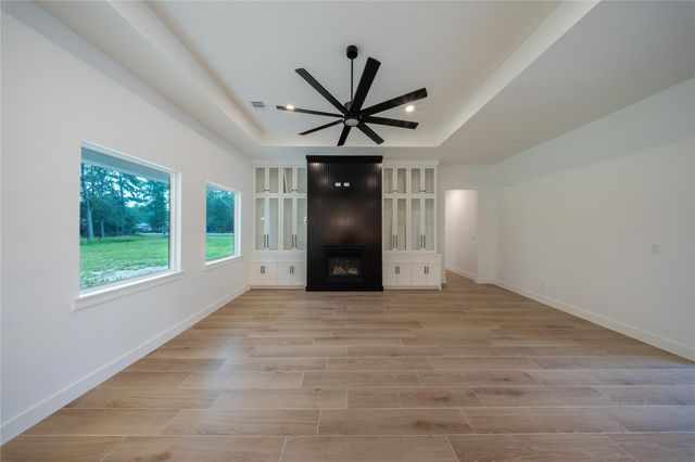 975 Road 660, Dayton, TX 77535