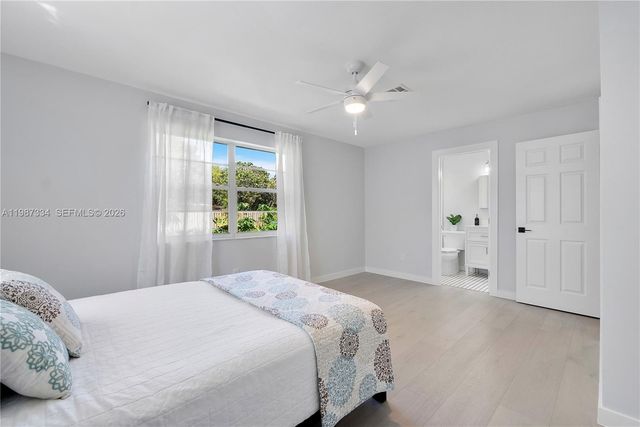 885 Camellia Ct, Plantation, FL 33317